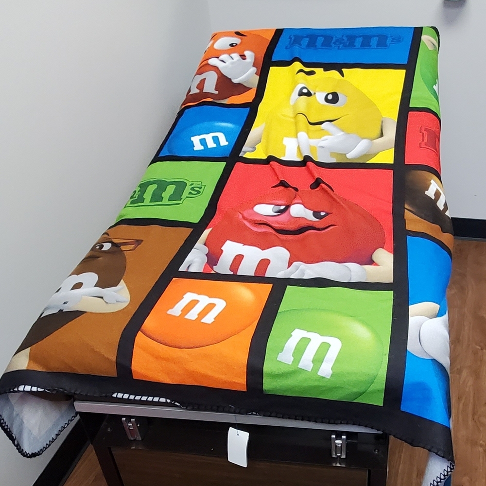 M&M'S Colorful Character Blanket